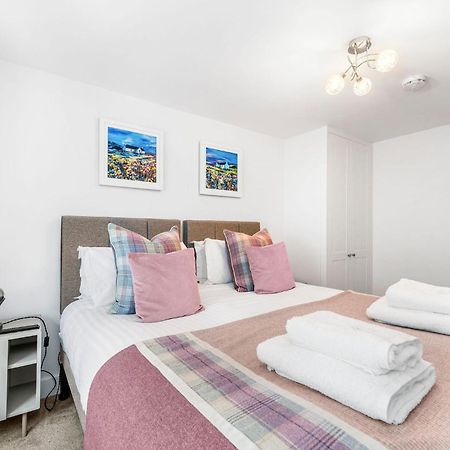 Righ Properties - Luxury West End Artisan Apartment Единбург Екстериор снимка