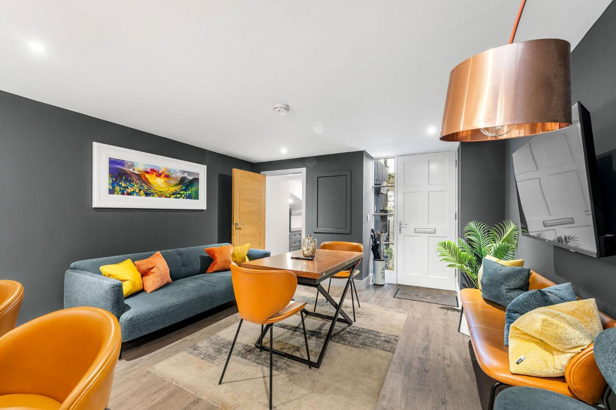 Righ Properties - Luxury West End Artisan Apartment Единбург Екстериор снимка