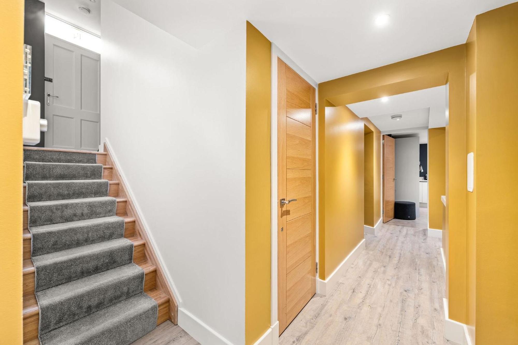 Righ Properties - Luxury West End Artisan Apartment Единбург Екстериор снимка